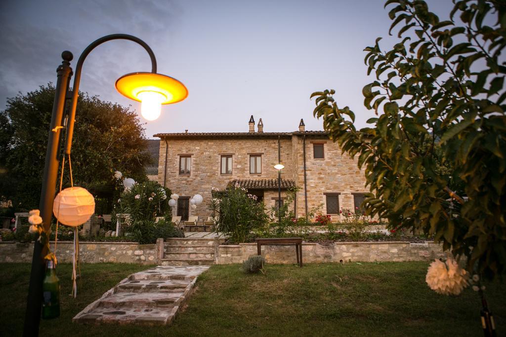 Villa Rosy Asís Exterior foto
