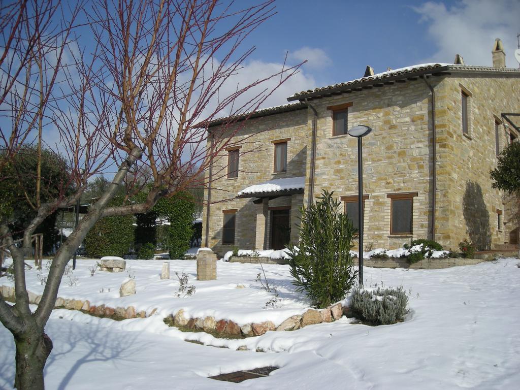 Villa Rosy Asís Exterior foto